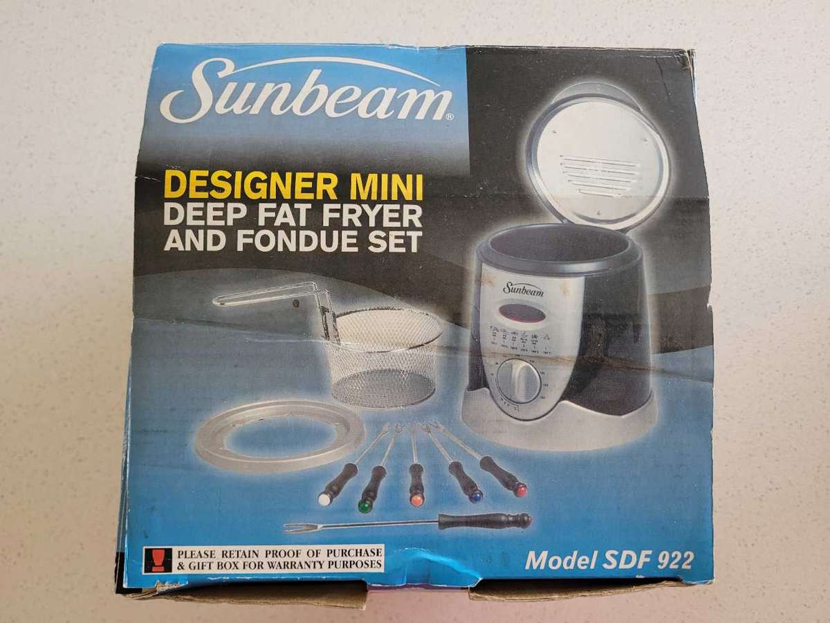 Sunbeam mini Deep fat Fryer and Fondue set