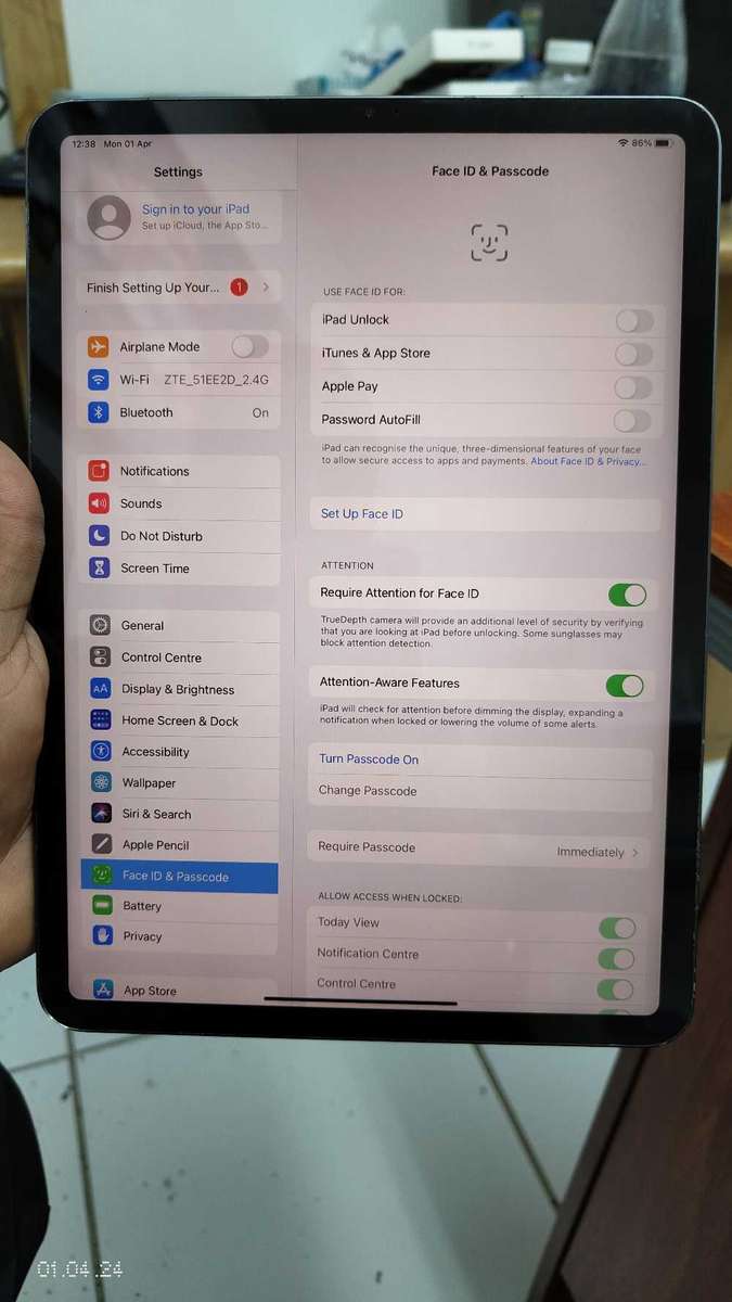 iPad Pro 11" (2018) 64GB Space grey A1980 (pre owned)
