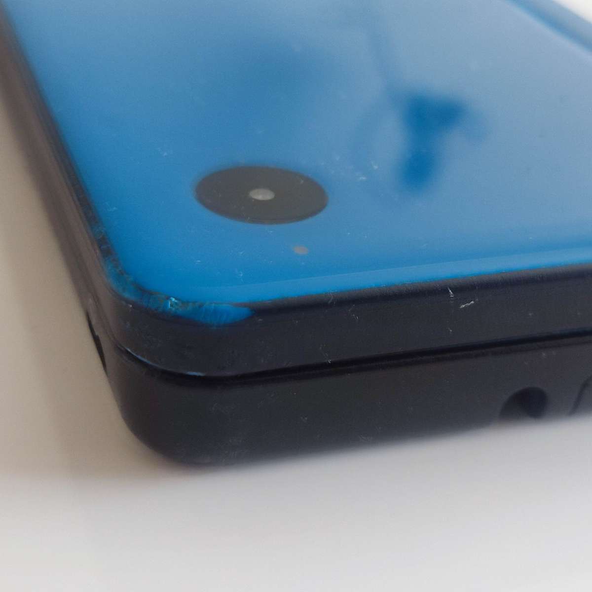 Nintendo Dsi XL console with charger