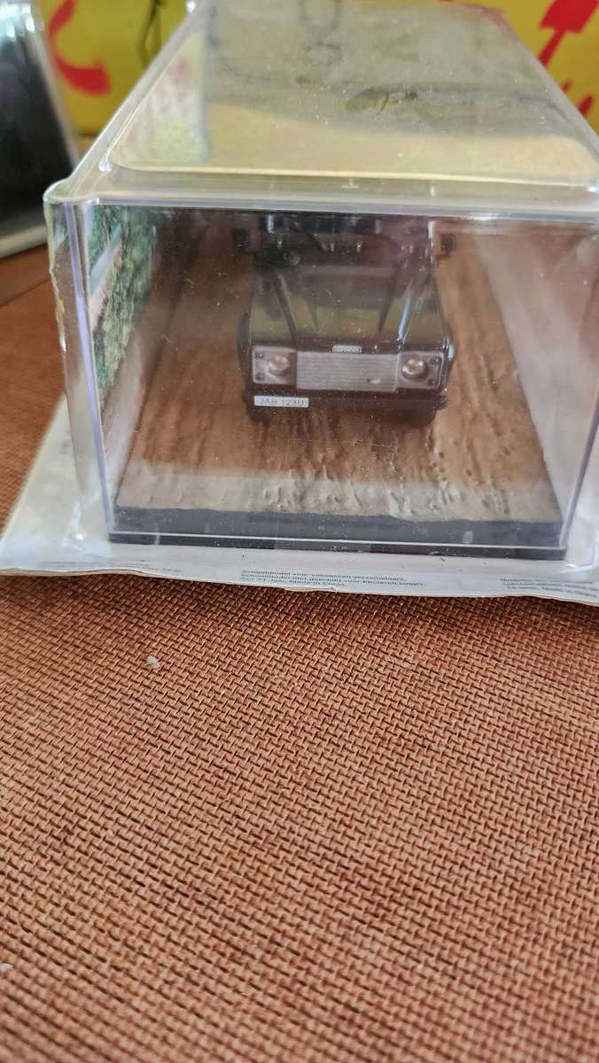 Land Rover , James Bond Collectables
