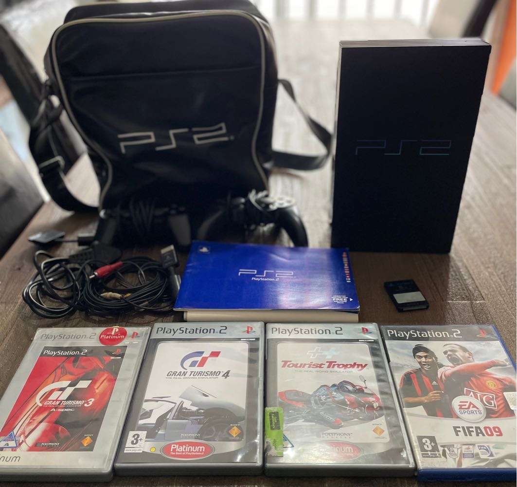 PlayStation 2 console and accessories