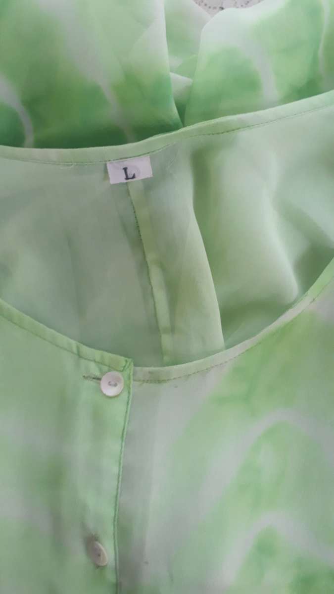 LADIES DRESSES: SPRING GREEN FRONT BUTTON SUMMER DRESS - SIZE 12/36/L - VERY GOOD