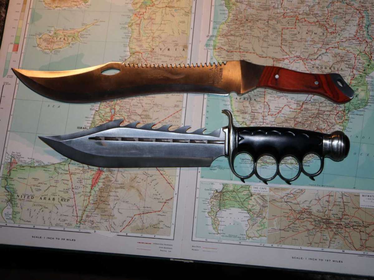 Two very large knives!