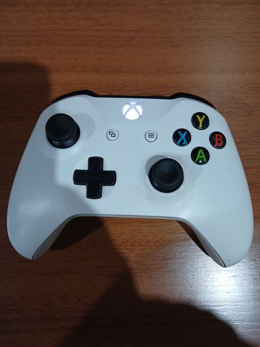 XBOX ONE S CONSOLE (DIGITAL)