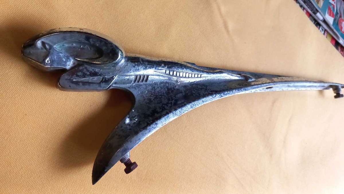 Dodge truck hood ornament