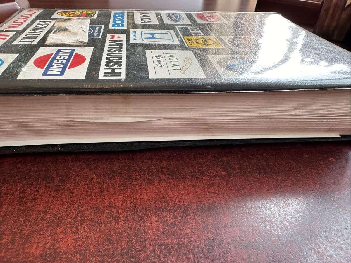 Auto Data Digest 92 / 93 book