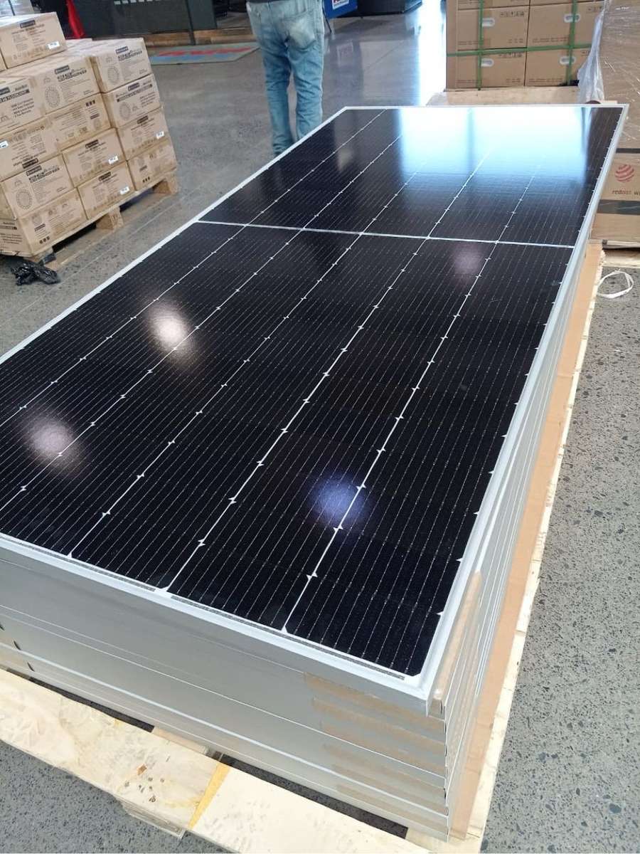 565 WATT SOLAR PANELS