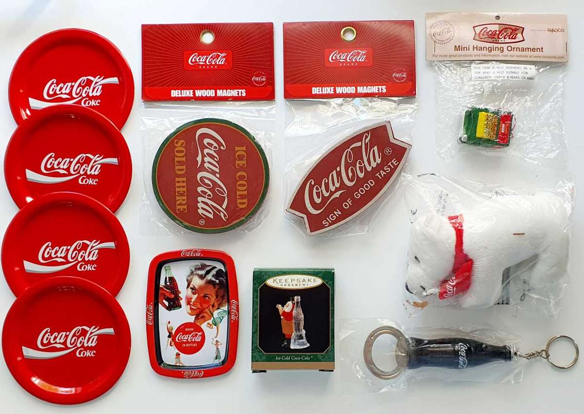 VINTAGE COCA COLA LOT - MINT CONDITION