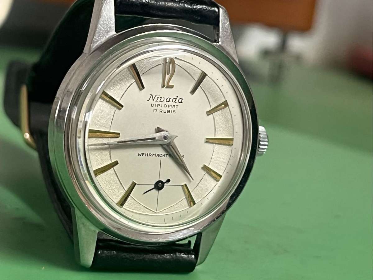 Nivada Diplomat Vintage Watch