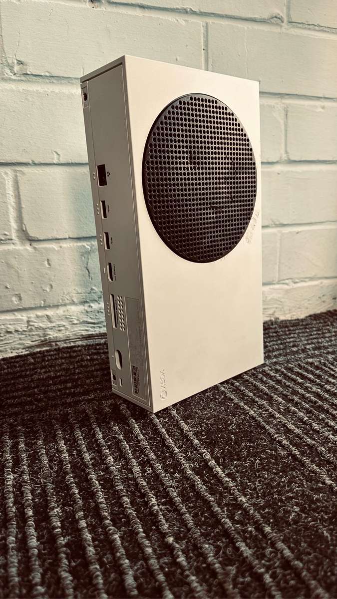 XBOX SERIES S 512GB + 6 GAMES