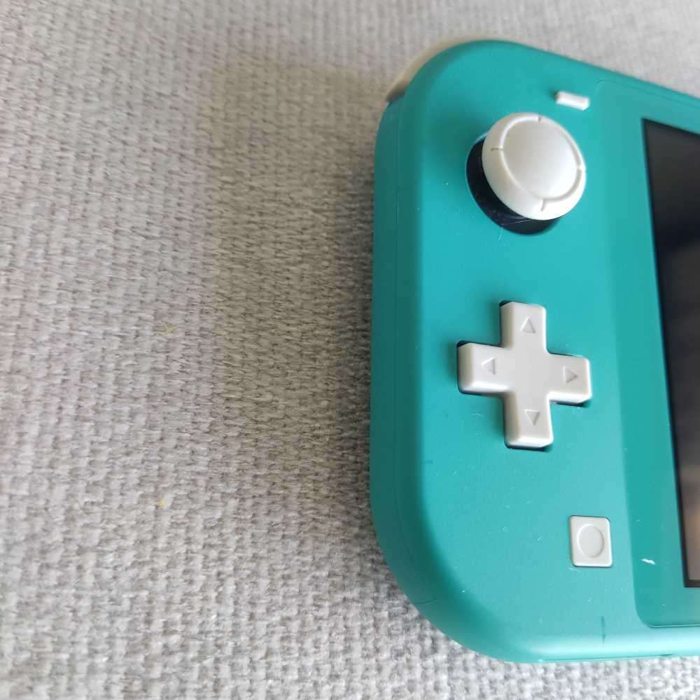 Nintendo Switch Lite console +box