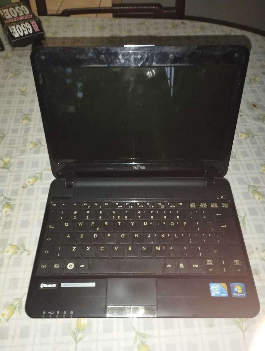 Fujitsu lifebook p3110 for spares or repairs