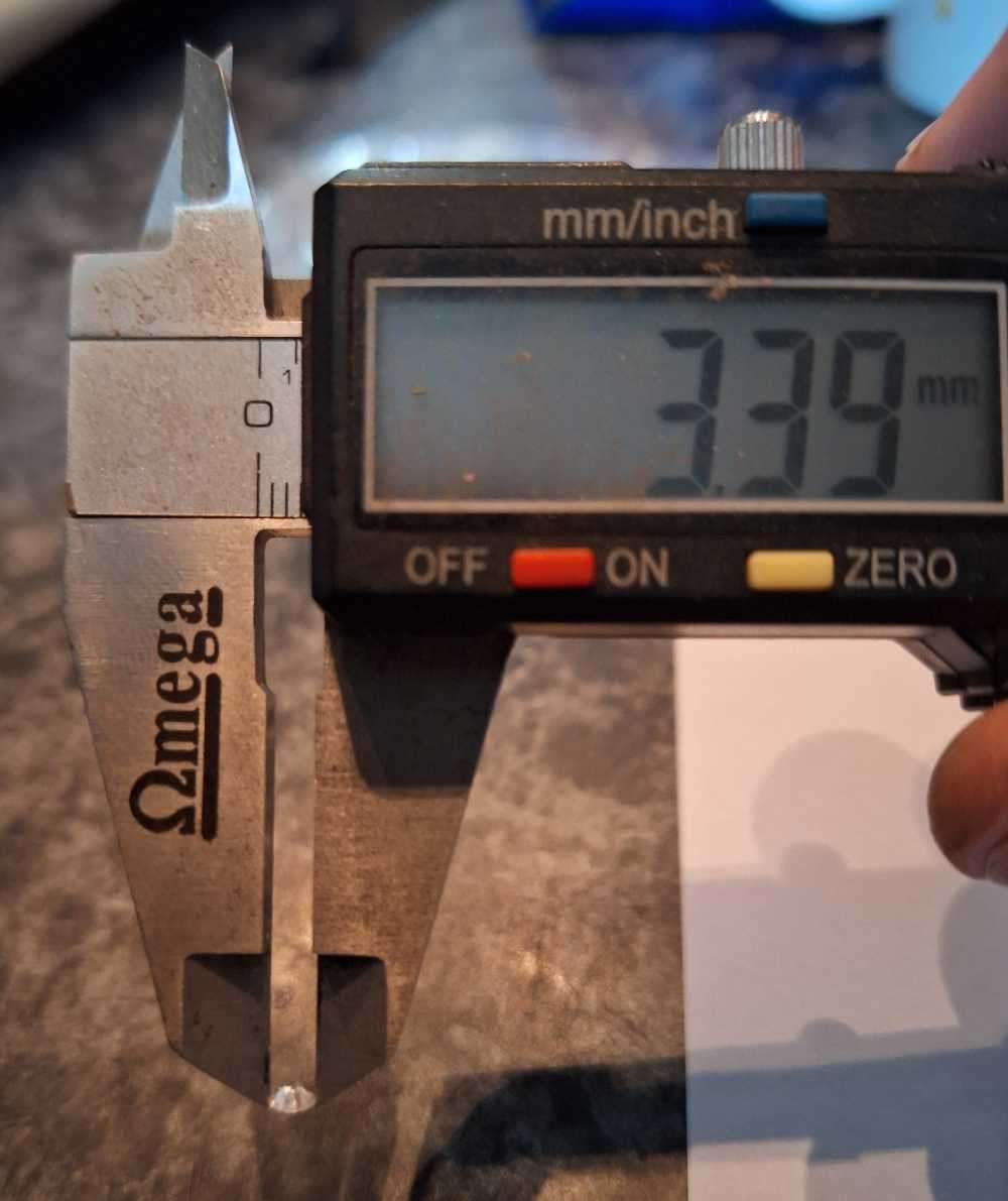 8x Natural old mined diamonds