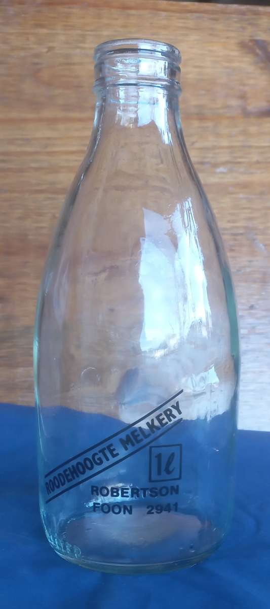 Vintage Roodehoogte 1l milk bottle