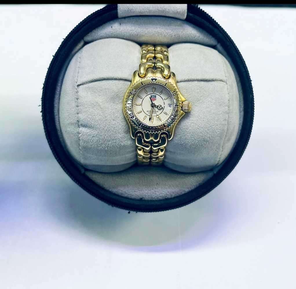 Tag Heuer professional 200m watch