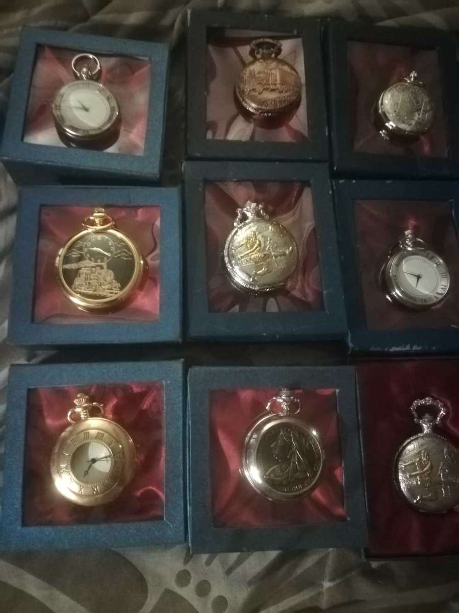 12 pocket watches sold together