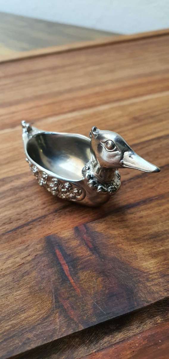 Beautiful Jenna Clifford 950 Duck with 2 spoons