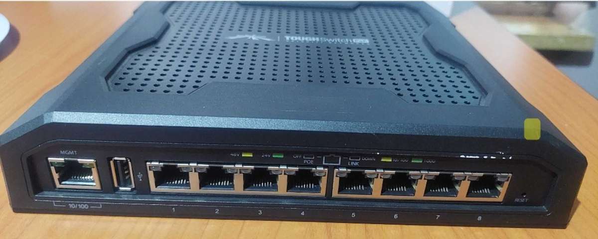 Unfi ubiquiti toughswitch POE 8 port