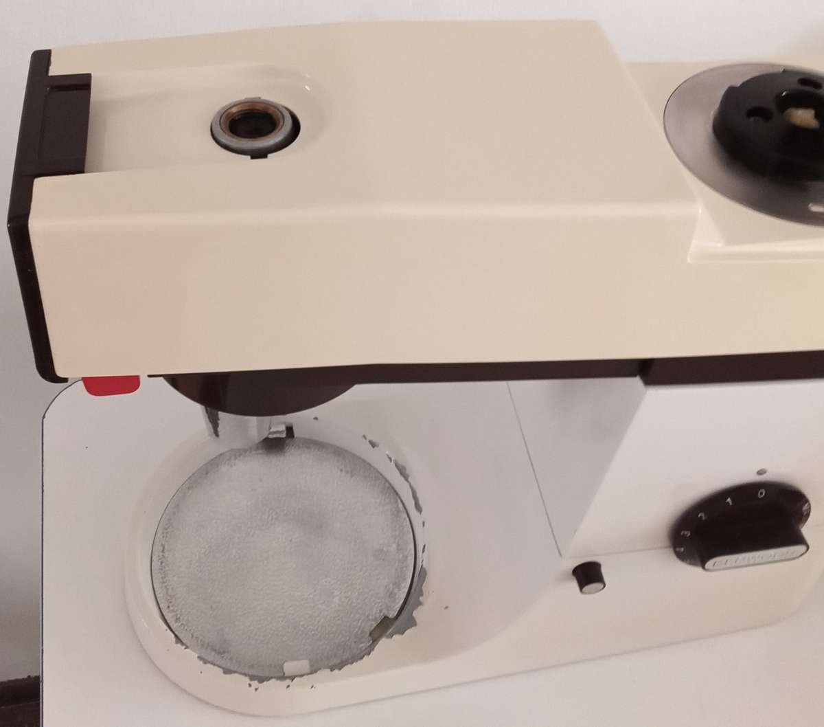 KENWOOD A901 MIXER WITH LIQUIDIZER.BRAND NEW MOTOR. EXCELLENT WORKING CONDITION.