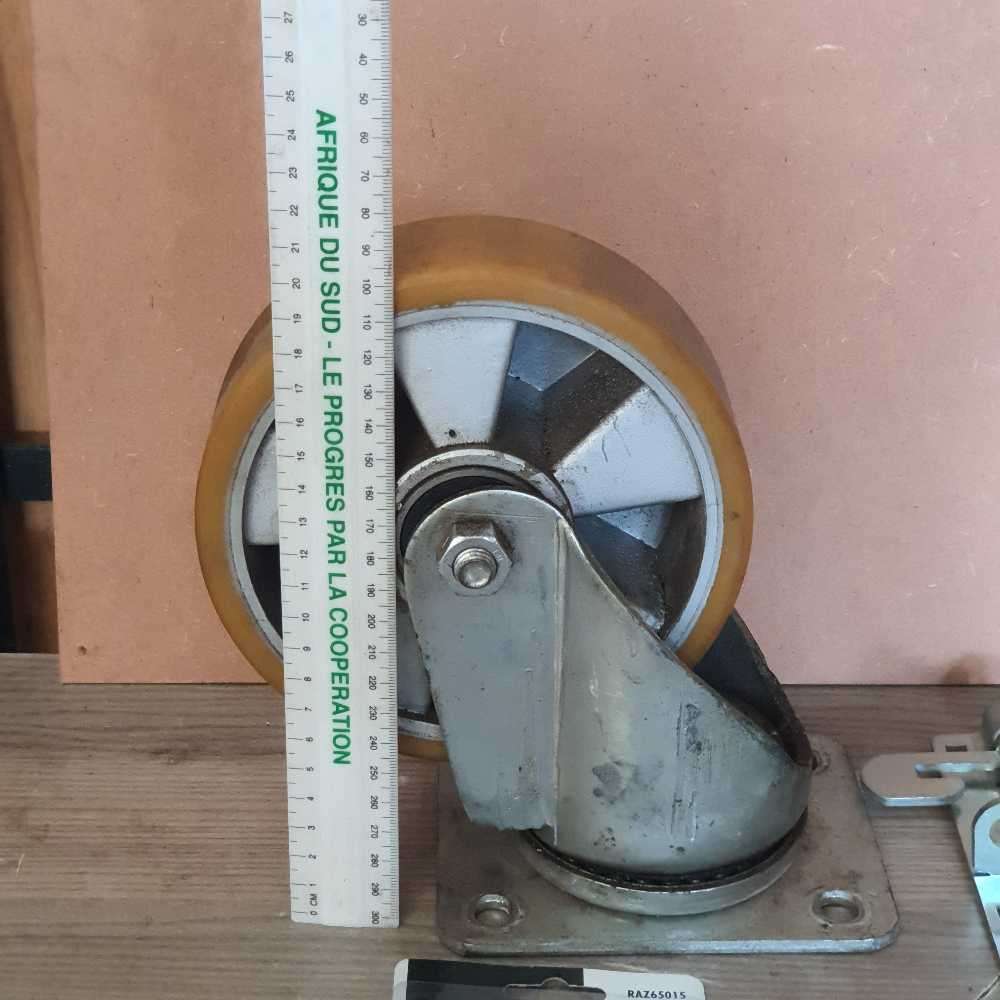 Joblot tools and big heavy duty wheel