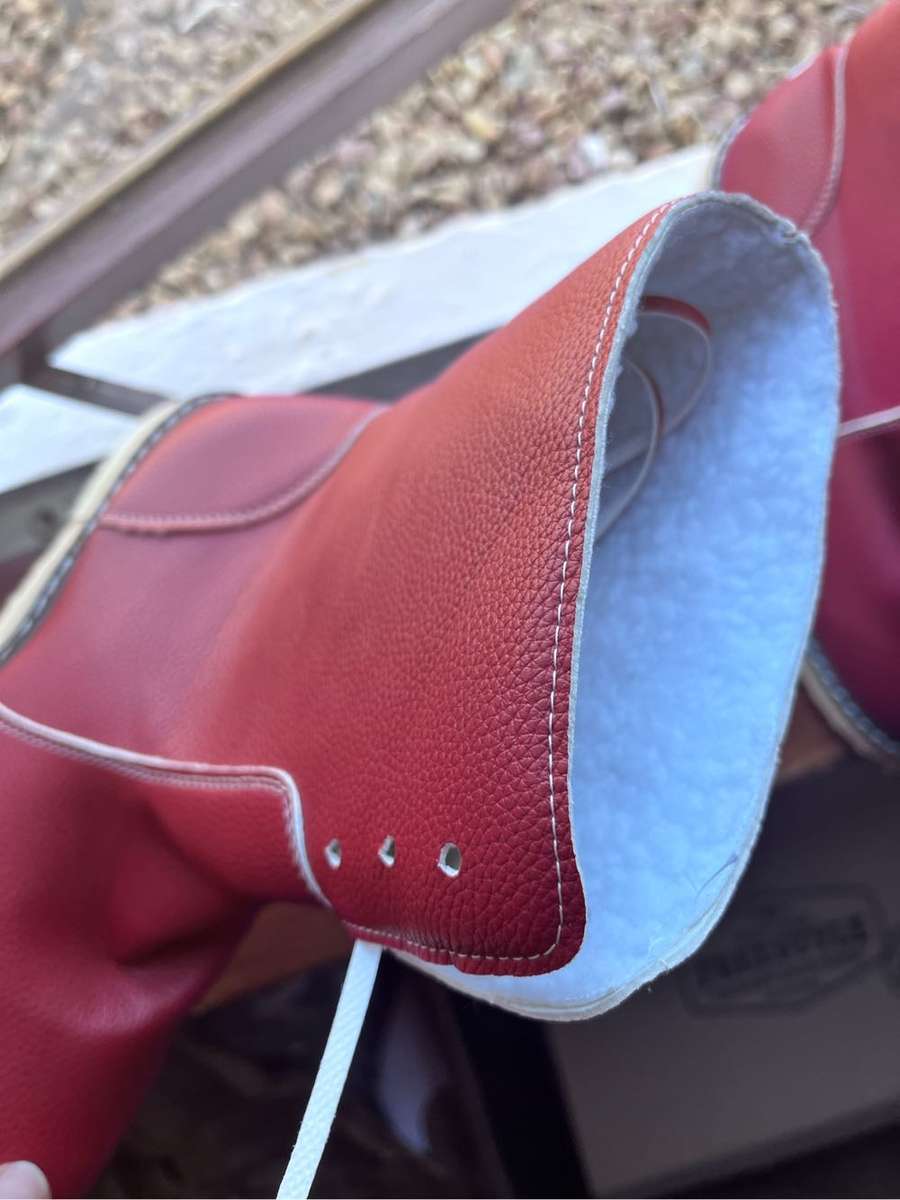 Red patent leather slipper boots (size3-4)