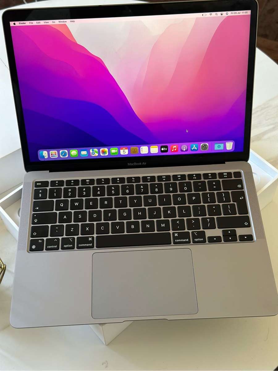 MacBook Air (13-inch, 2020, M1 Chip) 256GB SSD Available