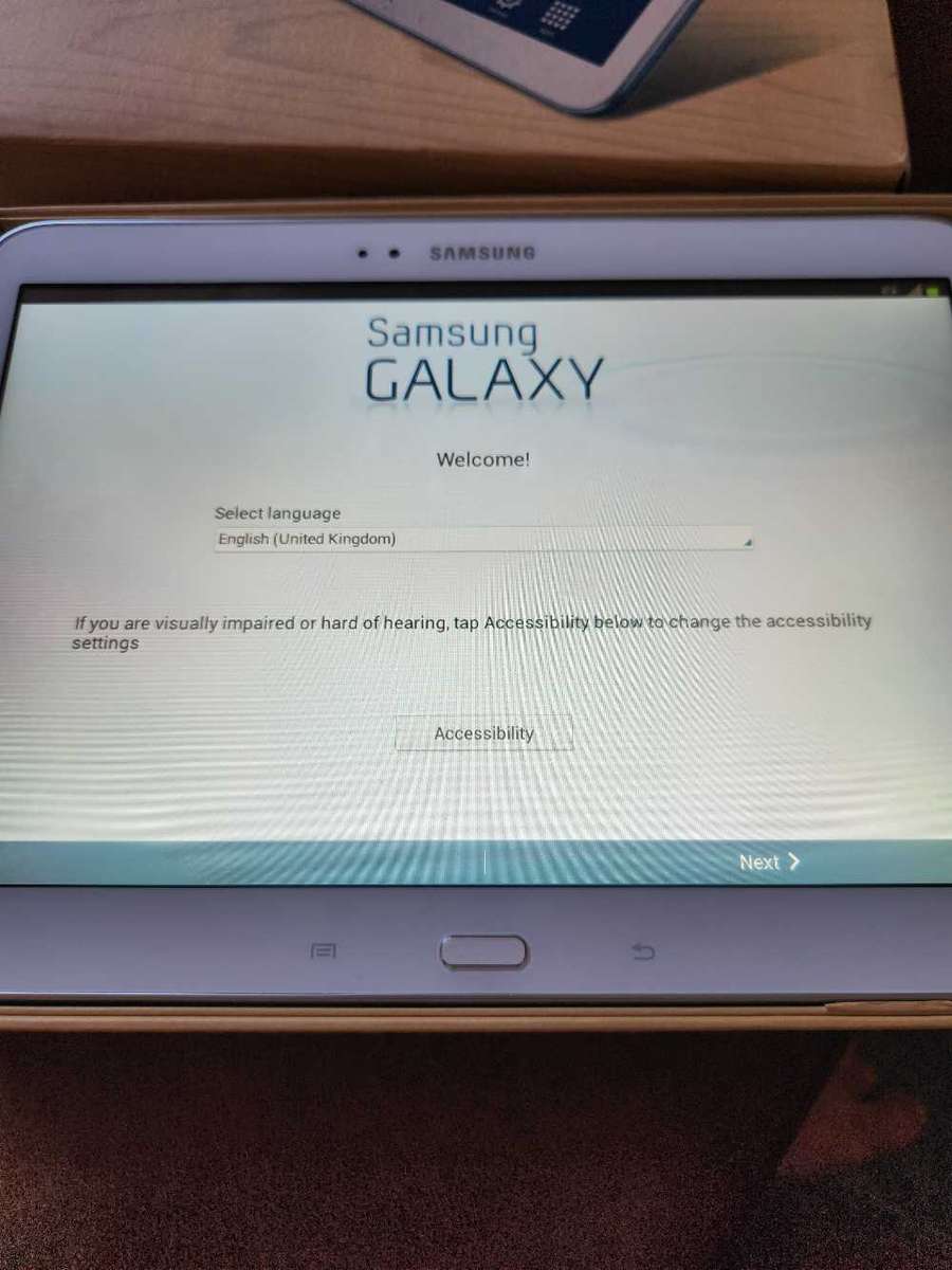 Samsung Galaxy Tab3 (no charger)