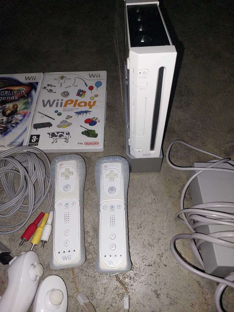 Nintendo Wii Bundle