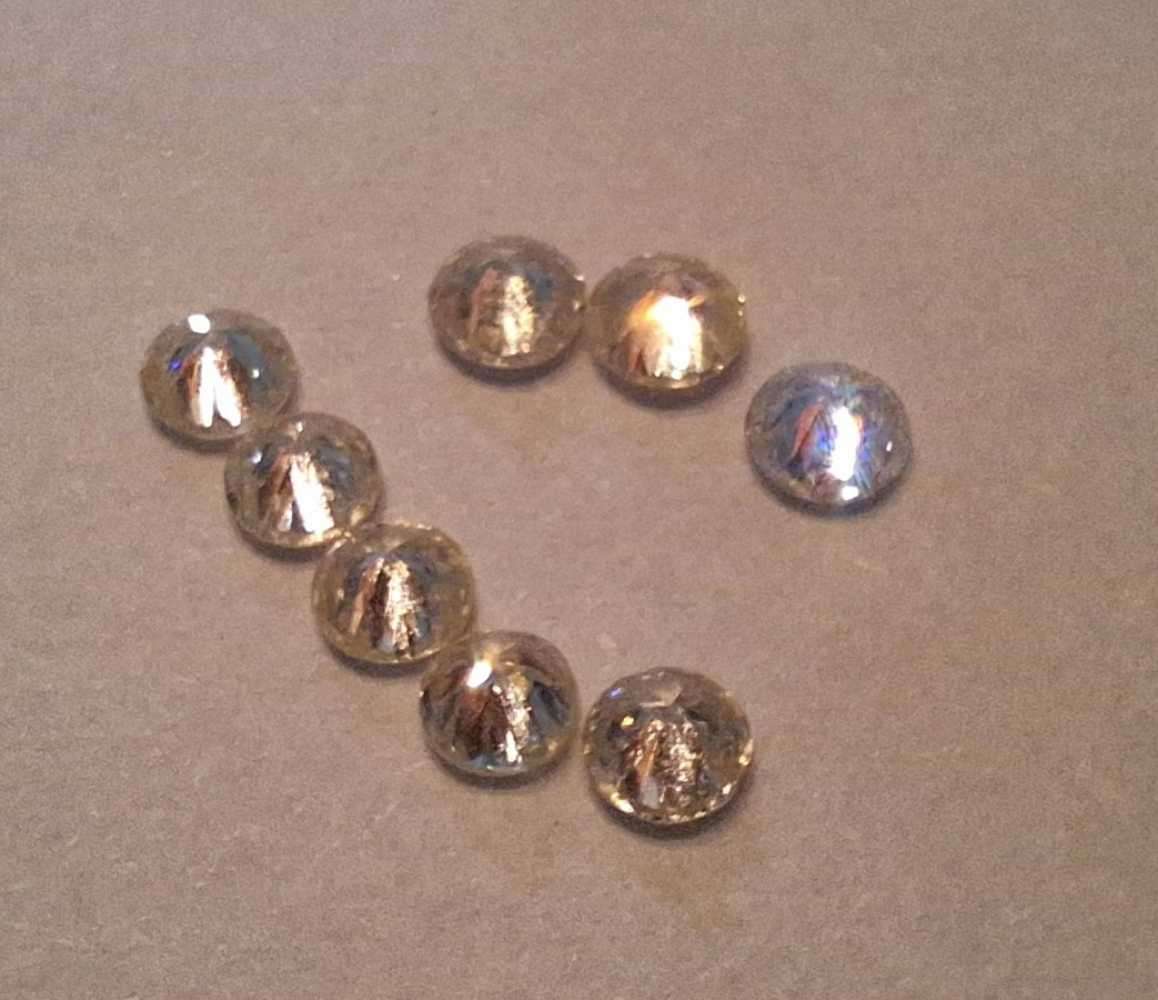 8x Natural old mined diamonds