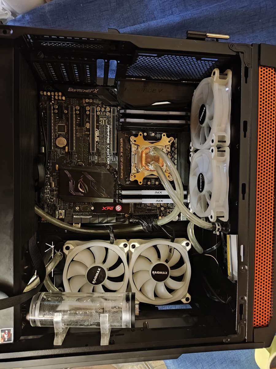 Intel core i7 Extreme Gaming Combo**Asus ROG Rampage V Edition 10 Motherboard**Only CPU and Board