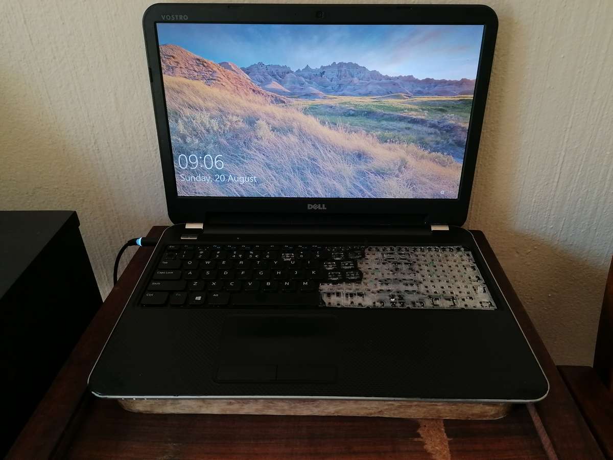 Dell Vostro 2521 Black Laptop
