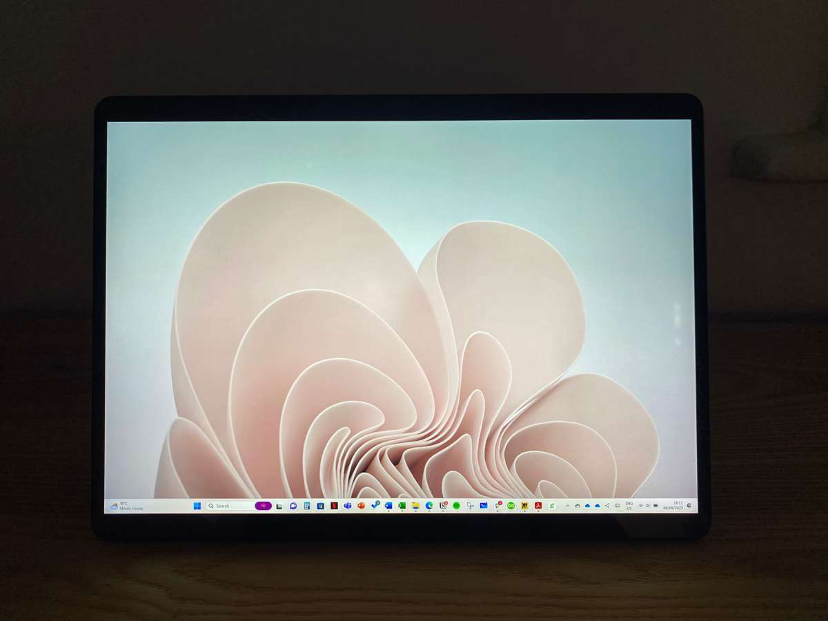 Microsoft Surface Pro X (16GB RAM 512GB STORAGE)