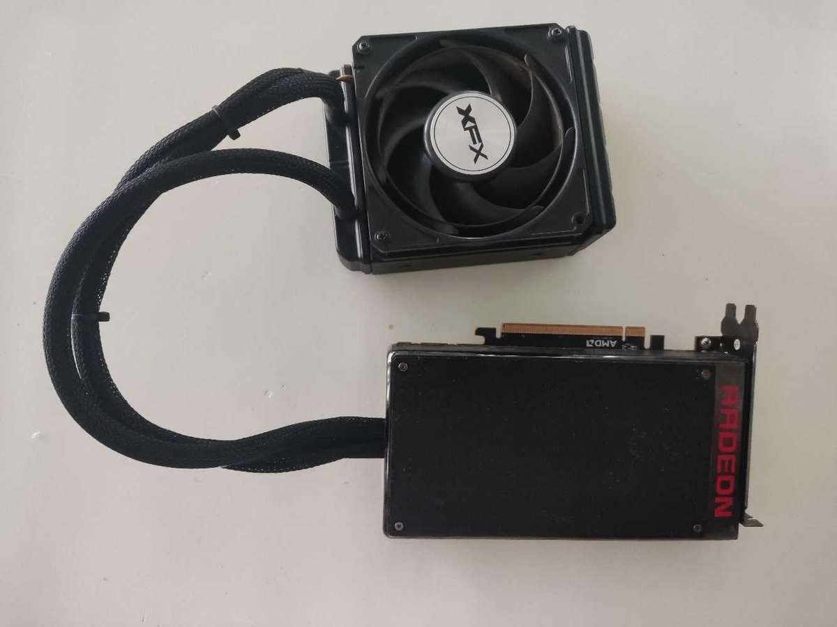 XFX AMD R9 Fury X 4GB HBM Graphics card**HDMI**Watercooled**Has air in AIO