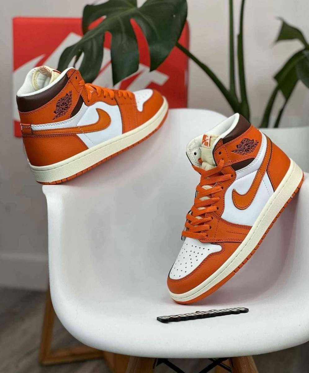 NIke Jordans 1 Retro High