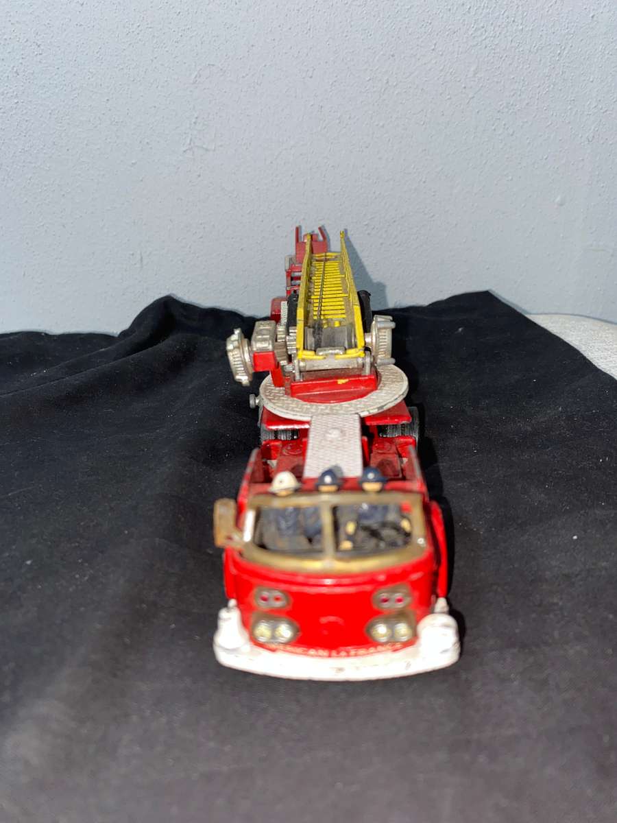 RARE Vintage Corgi Major Toys American LaFrance Fire Truck Aerial Rescue Tractor