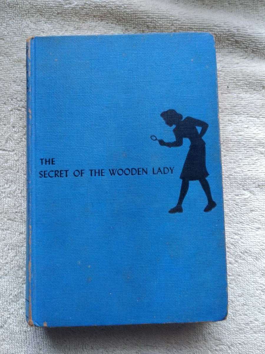 Carolyn Keene Nancy Drew THE SECRET OF THE WOODEN LADY