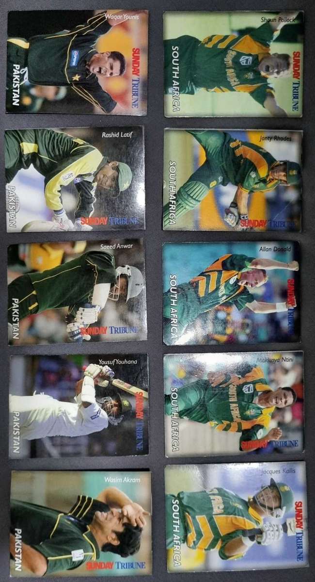 CRICKET LEGENDS COLLECTORS CARDS