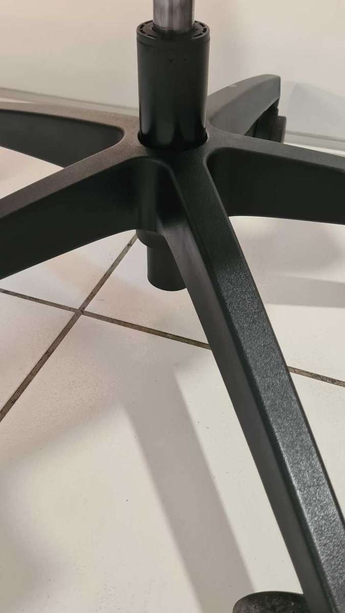 With 3D adjustable Armrests. DHL high back office chair