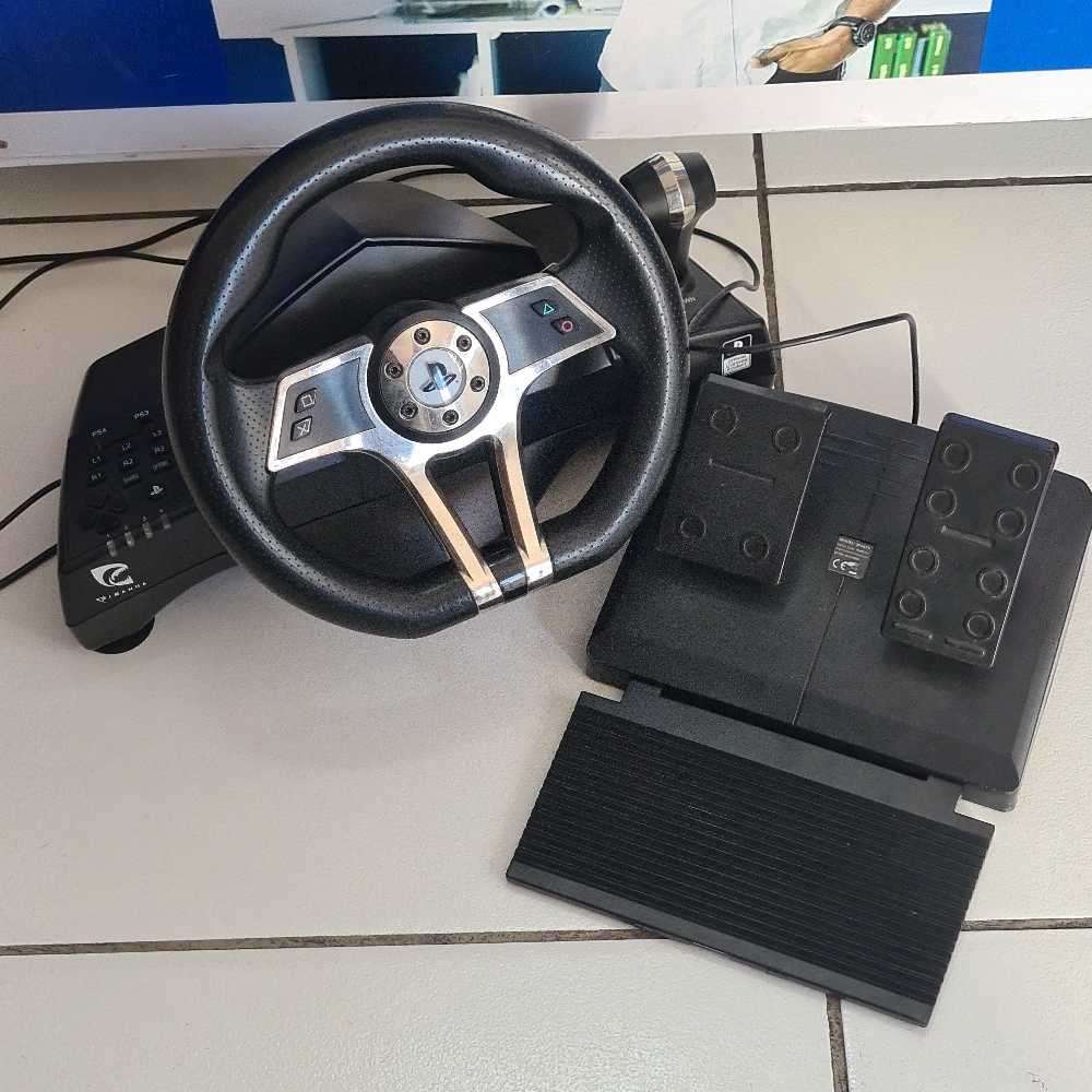 Official PS4 and PS3 driving wheel gaming pad