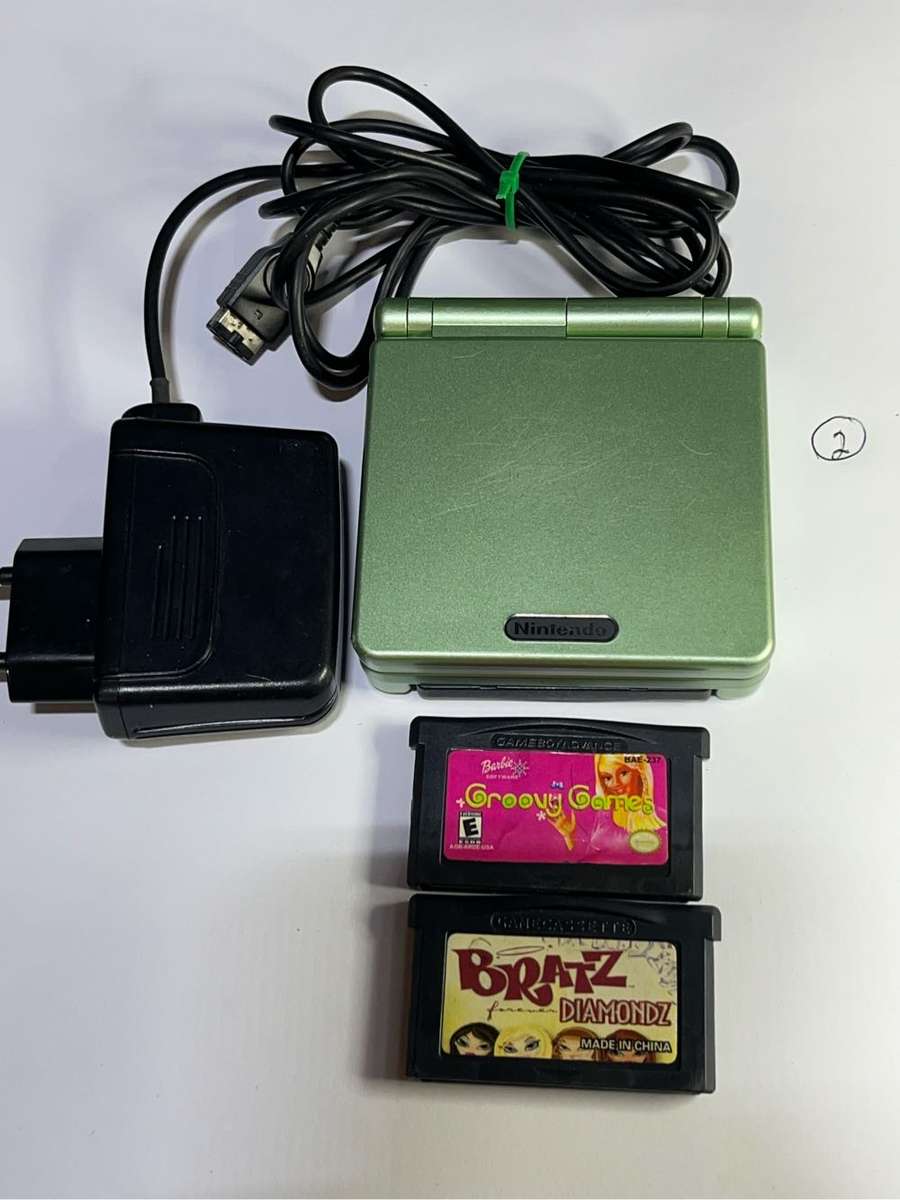 Nintendo Gameboy Advance SP bundle (#2)