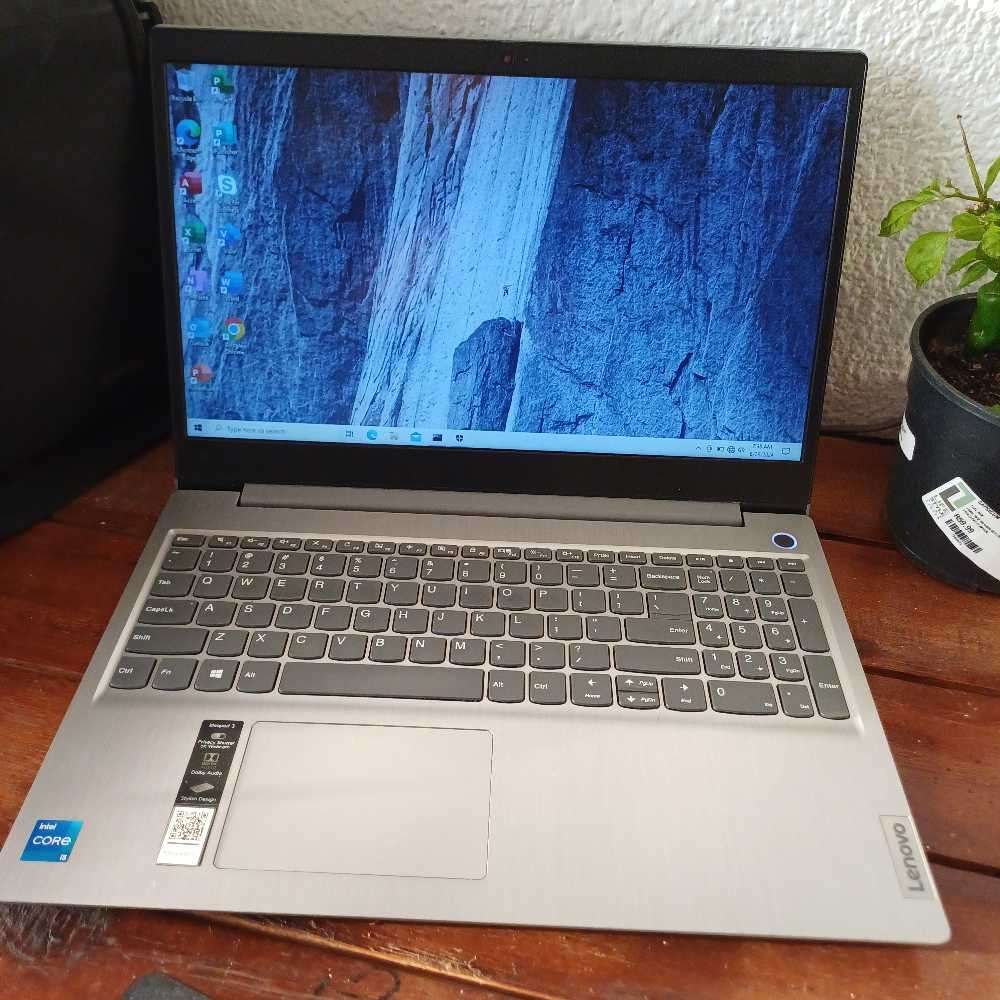 Leno IdeaPad 3 11th gen core i5