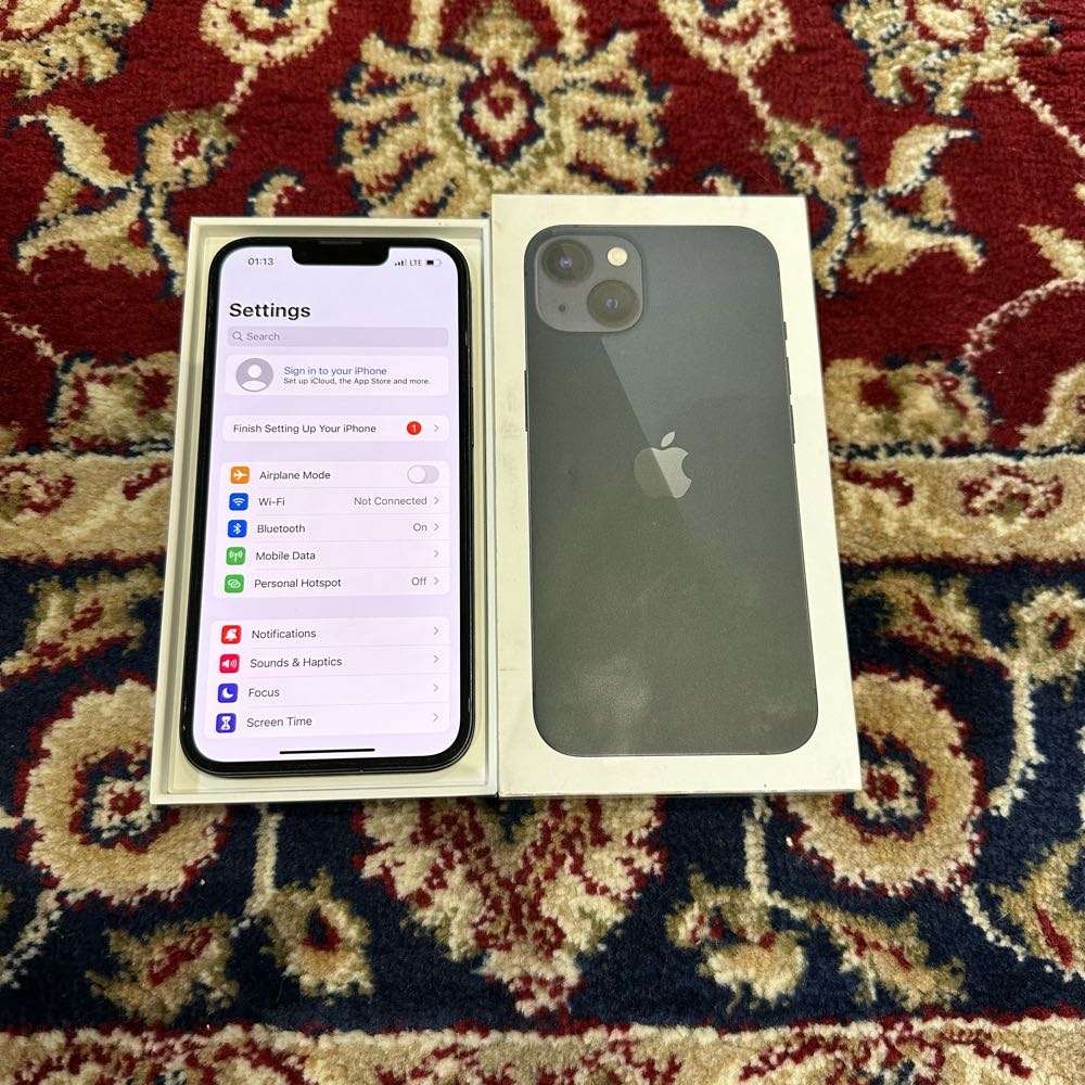iPhone 13 128GB Midnight