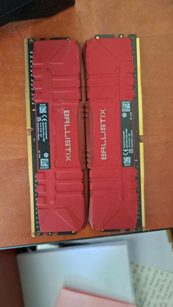 Crucial ballistics 8gb x2 ddr4 3200mhz