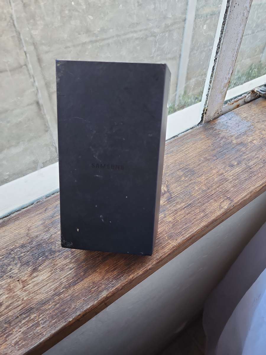 Samsung galaxy S8 phone box