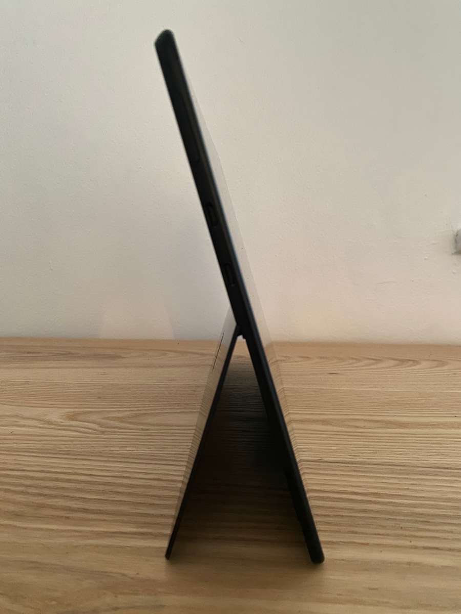 Microsoft Surface Pro X (16GB RAM 512GB STORAGE)