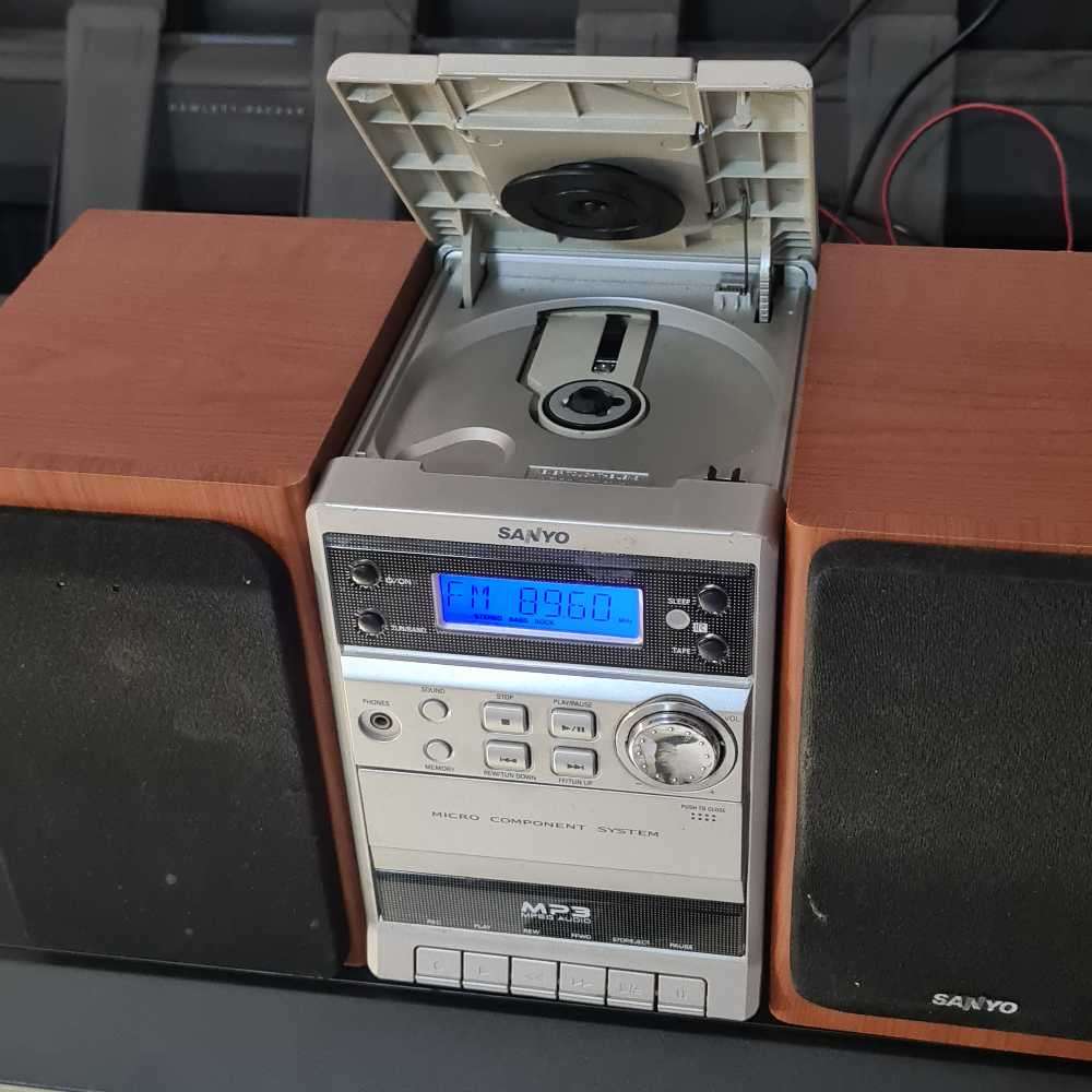 SANYO  DC- DA1460M Radio