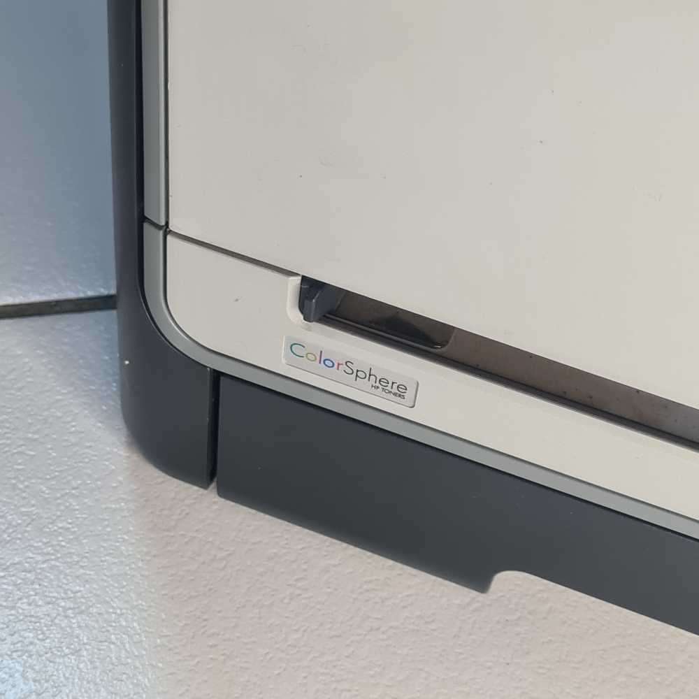 HP Color Laserjet CP1515n