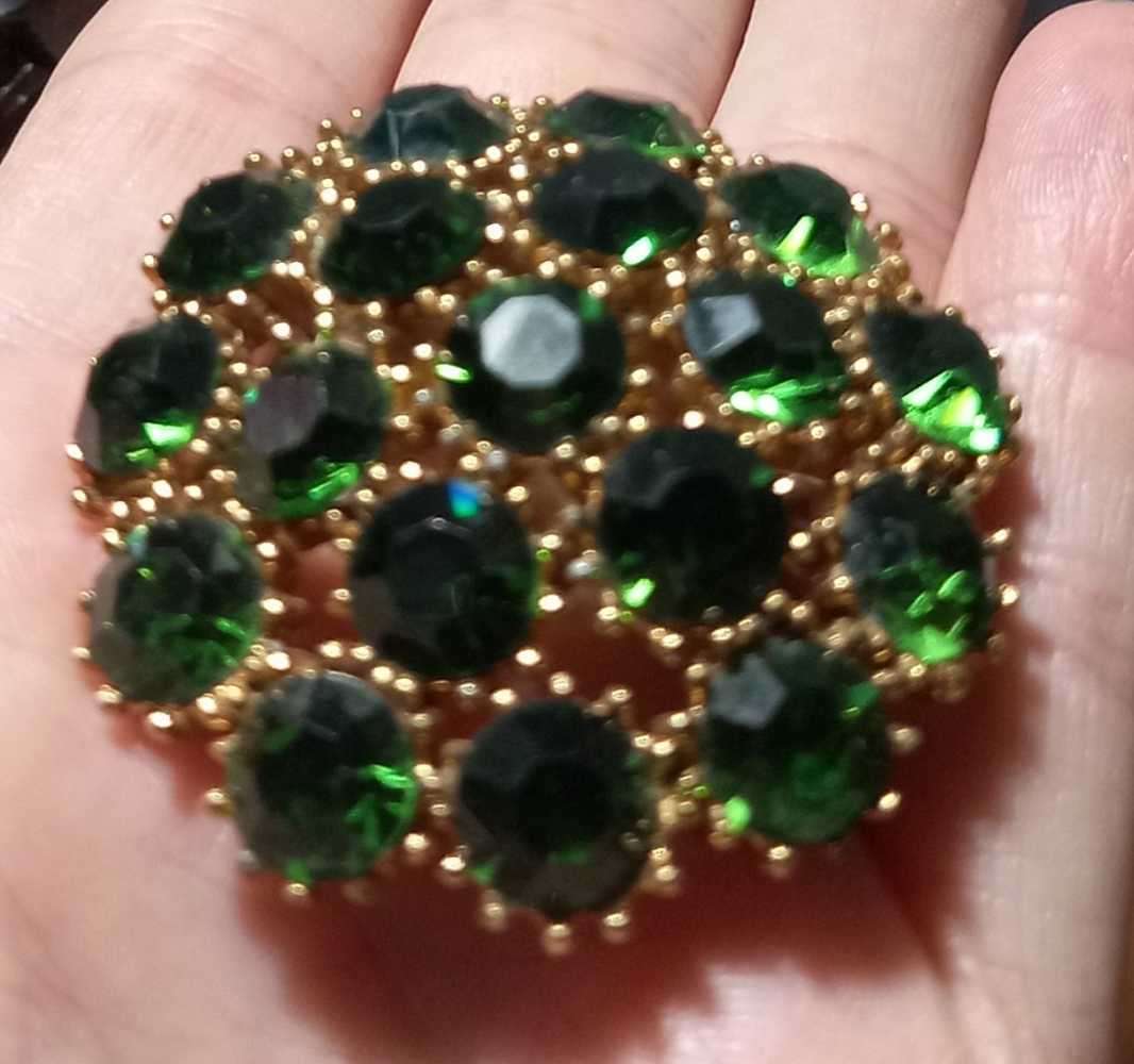 Vintage Stunning Large Brooch with Emerald Green Glass Rhinestones