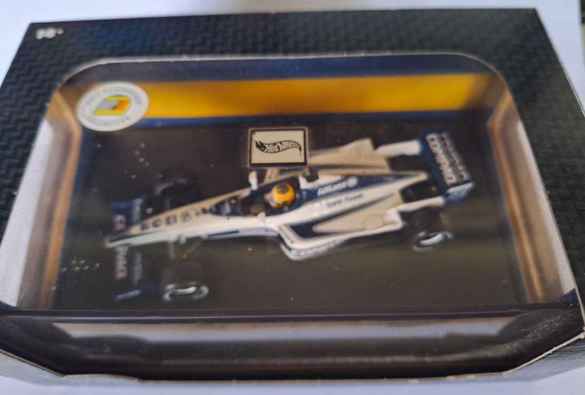 Set of 5 Hot wheels Racing models