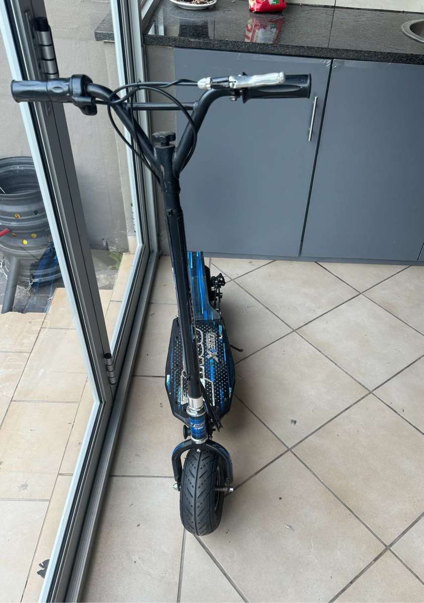 Zingo X300 electric scooter